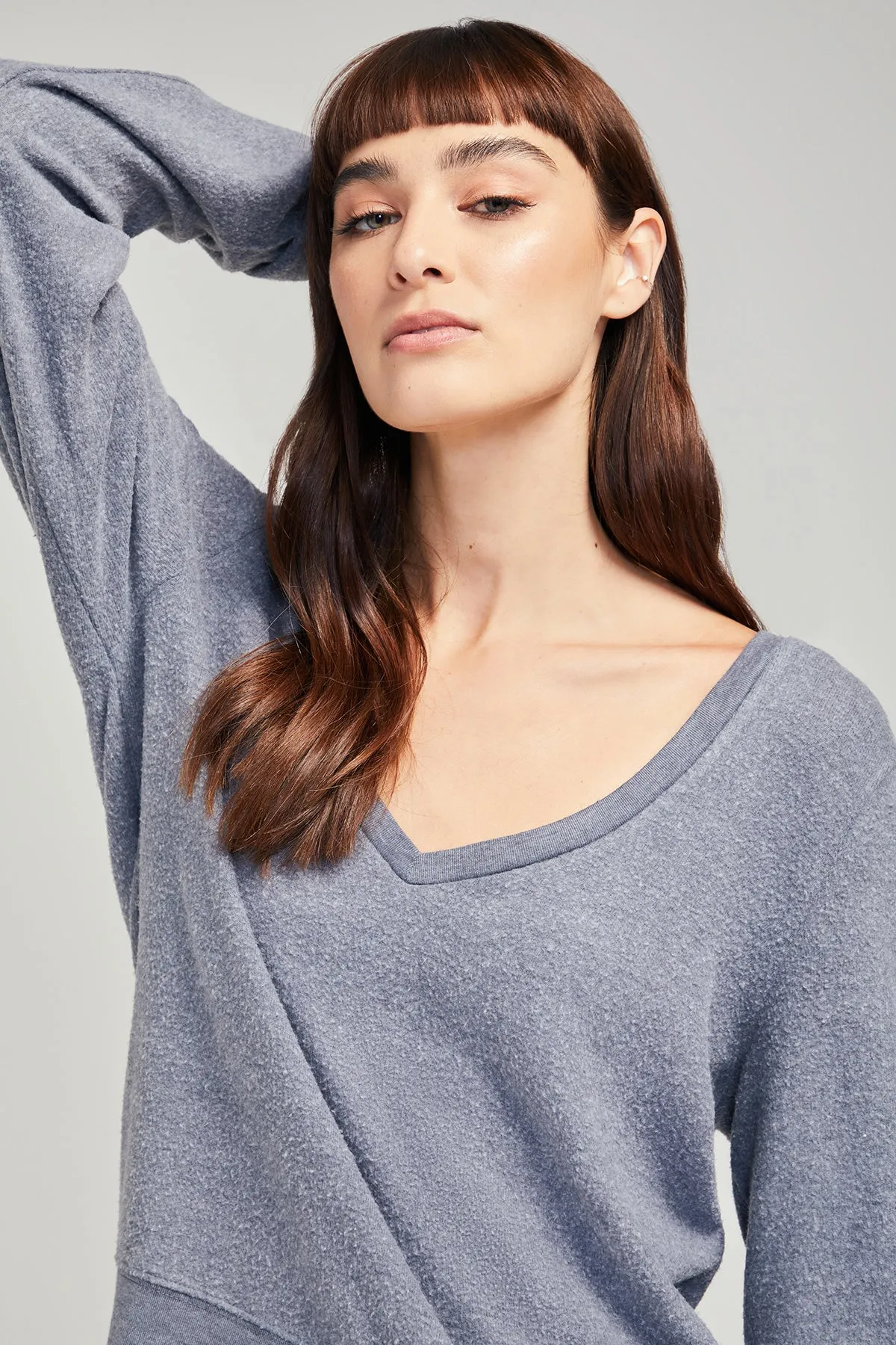 Baggy Beach Jumper Deep V | China Blue