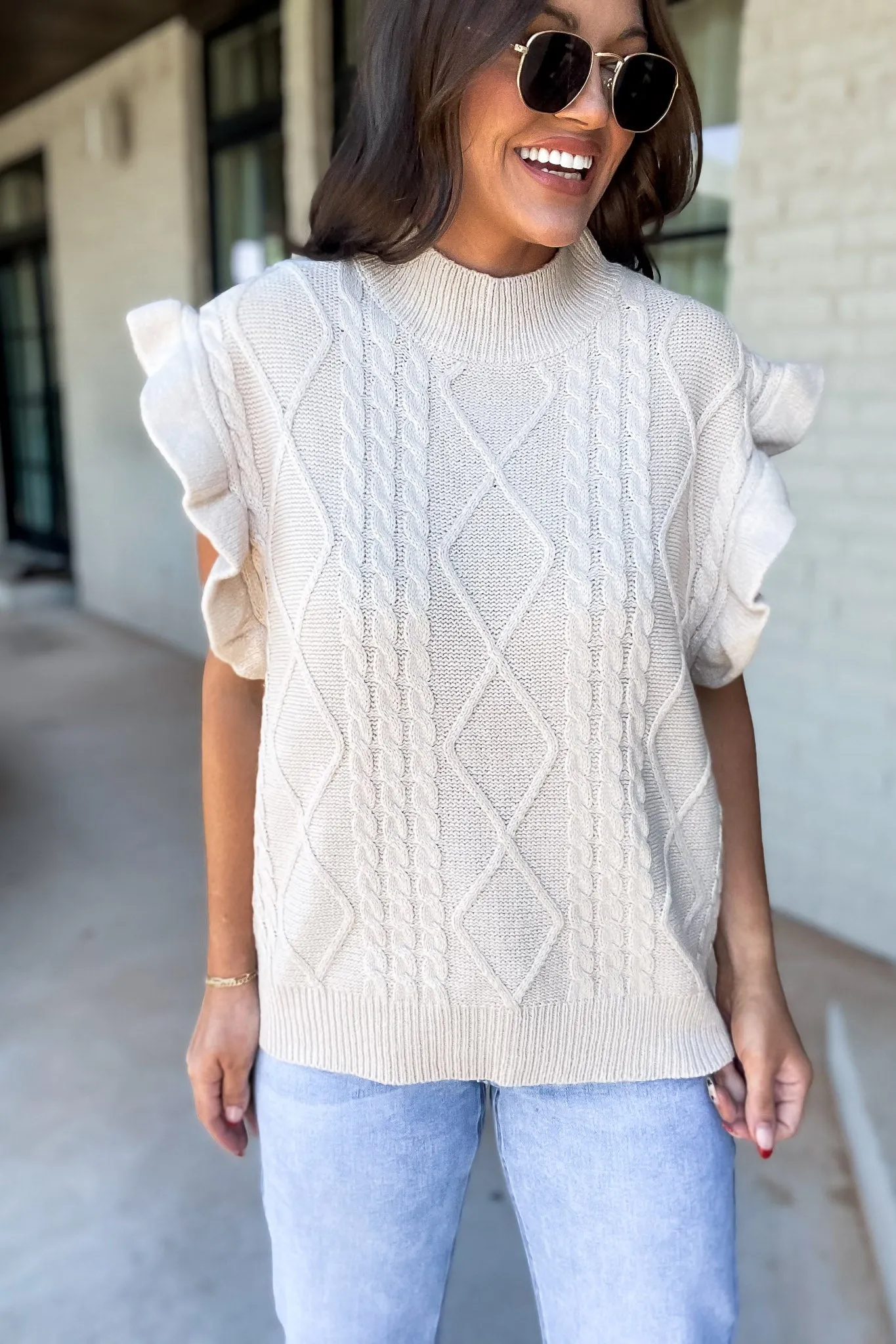 CABLE KNIT RUFFLE SWEATER VEST