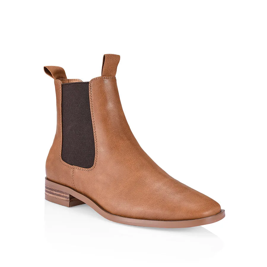 Harper Chelsea Boots - Tan