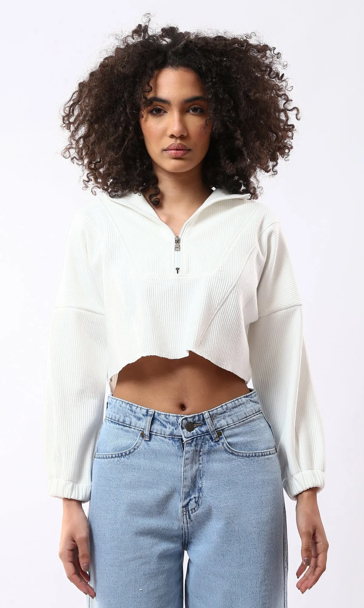 O176602 Long Sleeves Ribbed Off-White Cropped Sweatshirt