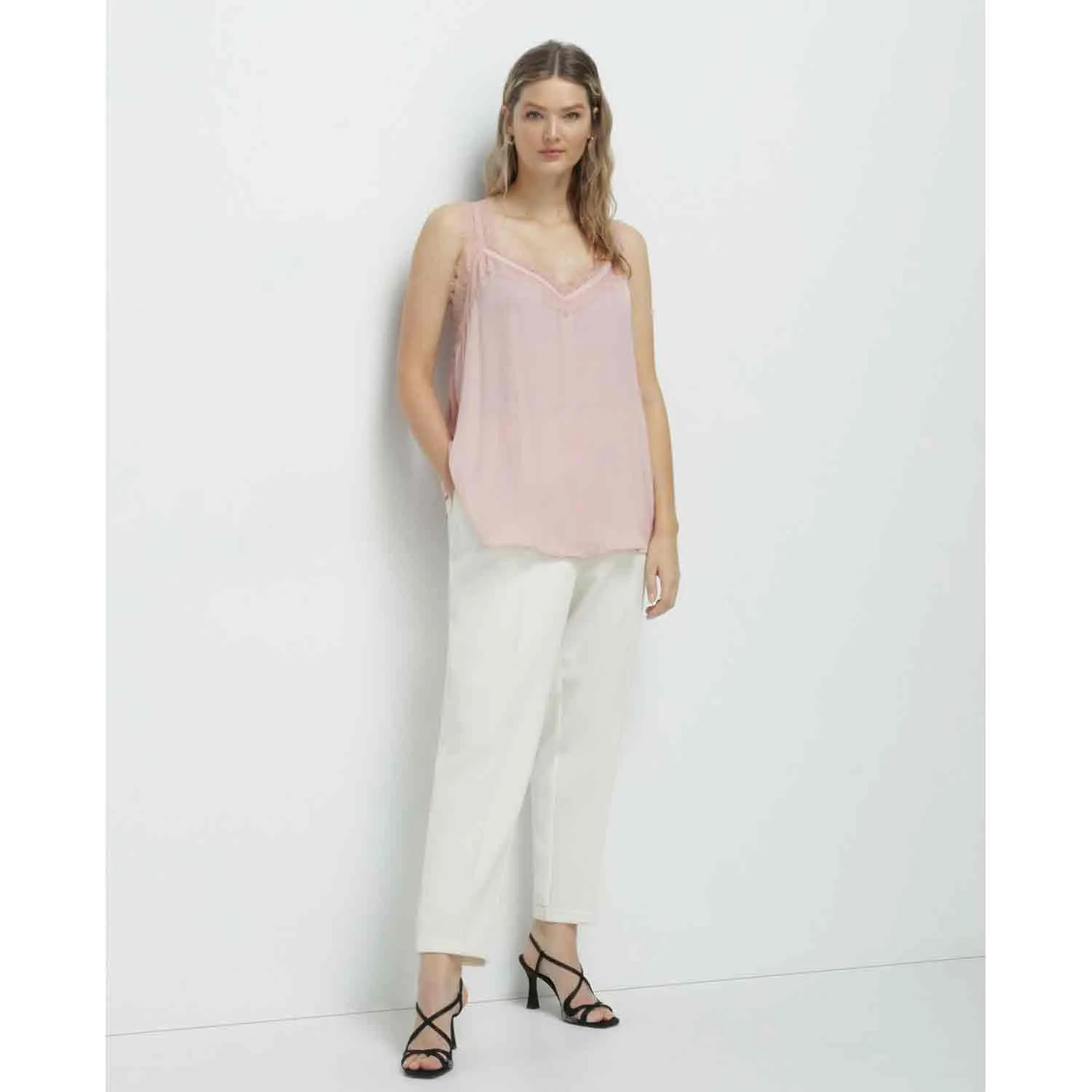 Plain-Coloured Camisole Top - Nude