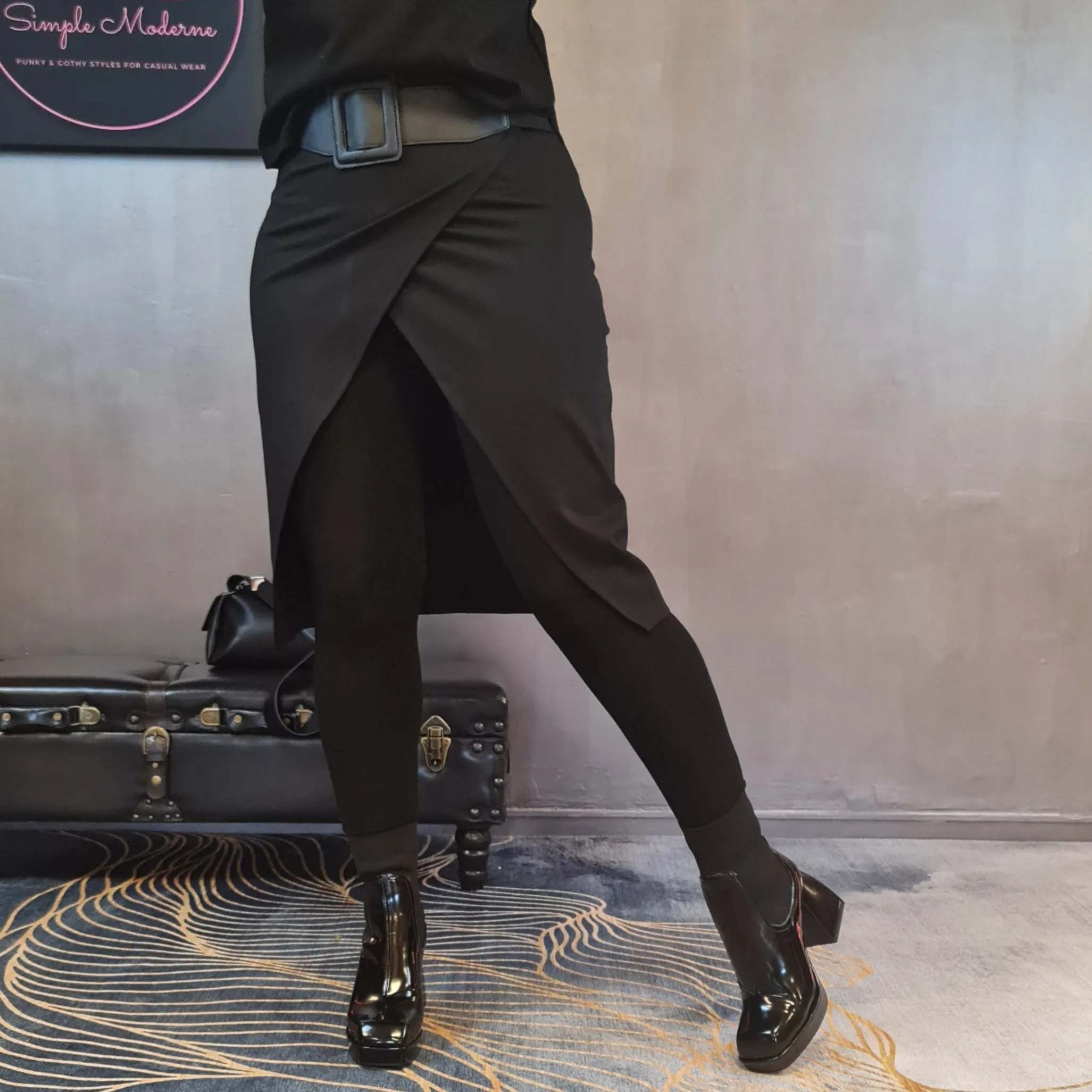 Simple Moderne Vintage Punk Leggings & Half-Body Skirt